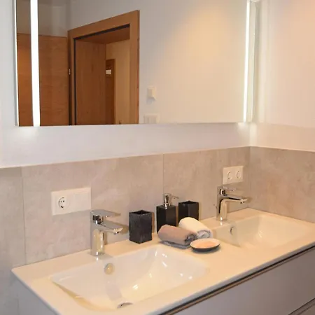 Appartement Praedasten Zuhaus *